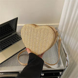 Sac en Paille en Forme de Coeur